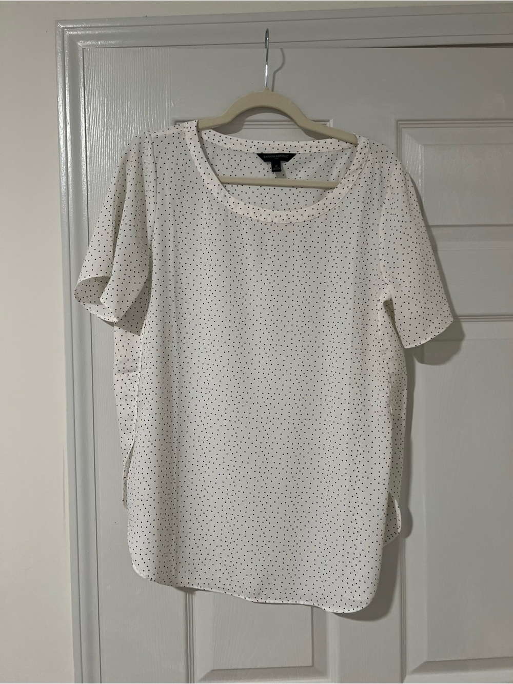 Banana Republic White Short-Sleeve Polka Dot Blouse